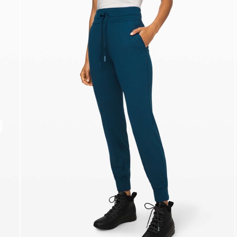 Lululemon Ready to Rulu pants night diver